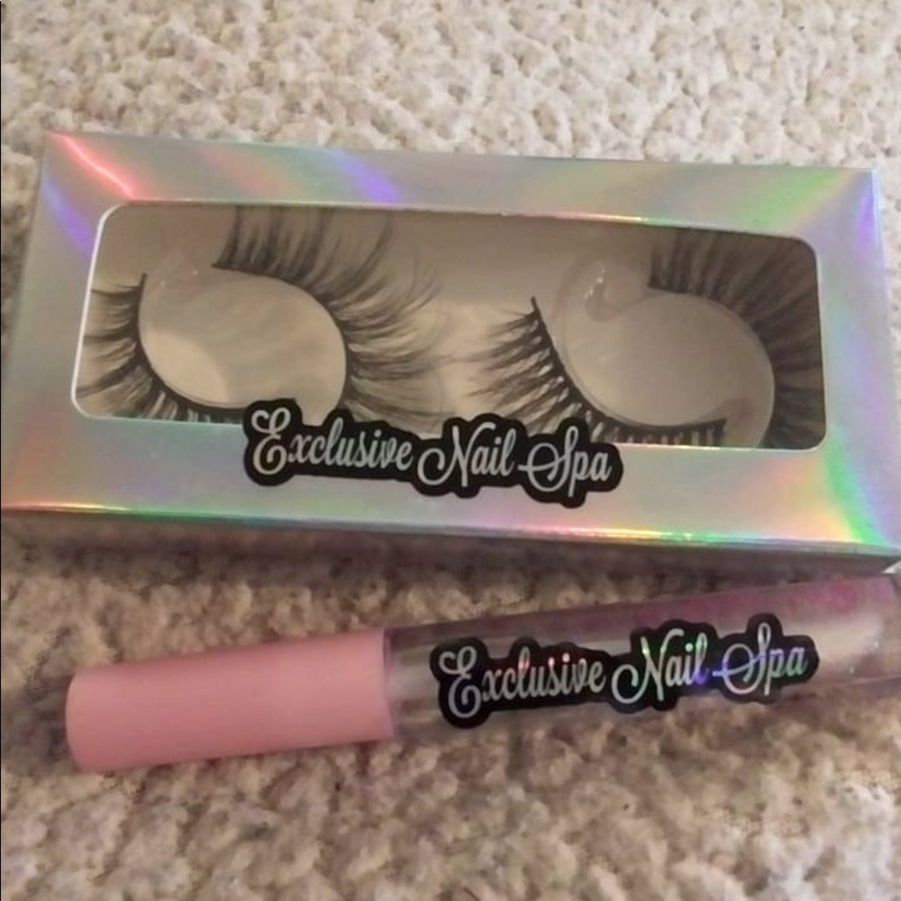 Lip gloss and eyelash bundle.